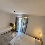 Hotel 415