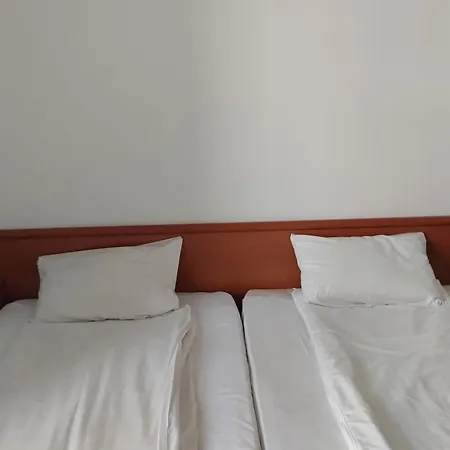 415 ホテル 3*
