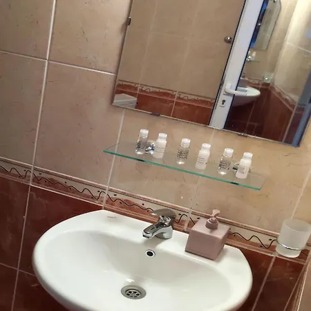Hotell 415 3*