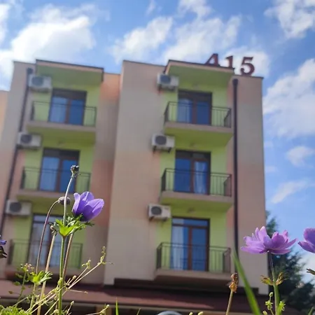 415 Szálloda 3*
