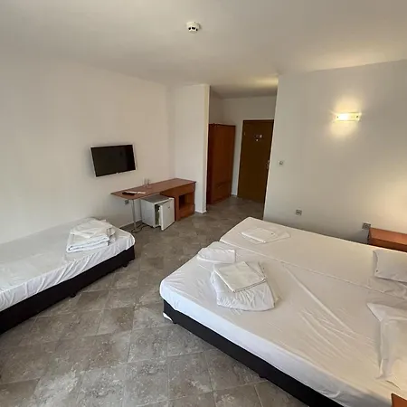 415 Hotel 2*